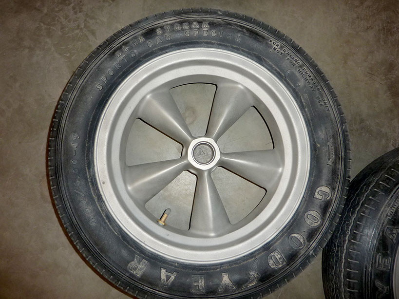 plastic-blasted-tire-rims-after